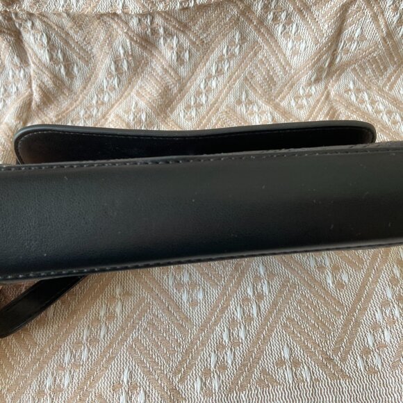 Tory Burch Fleming Black Matte Shoulder Bag - Picture 5 of 8